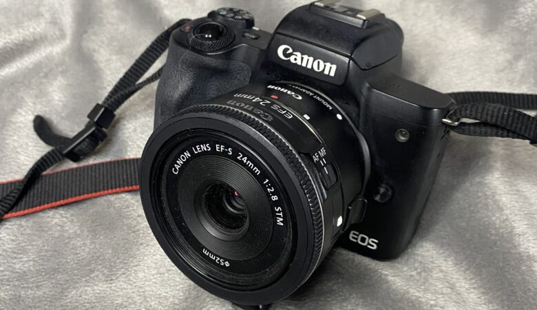 Aparat Canon M50